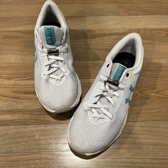 Under Armour Escape Shoes in Size 9.5 - Picture 2 of 8